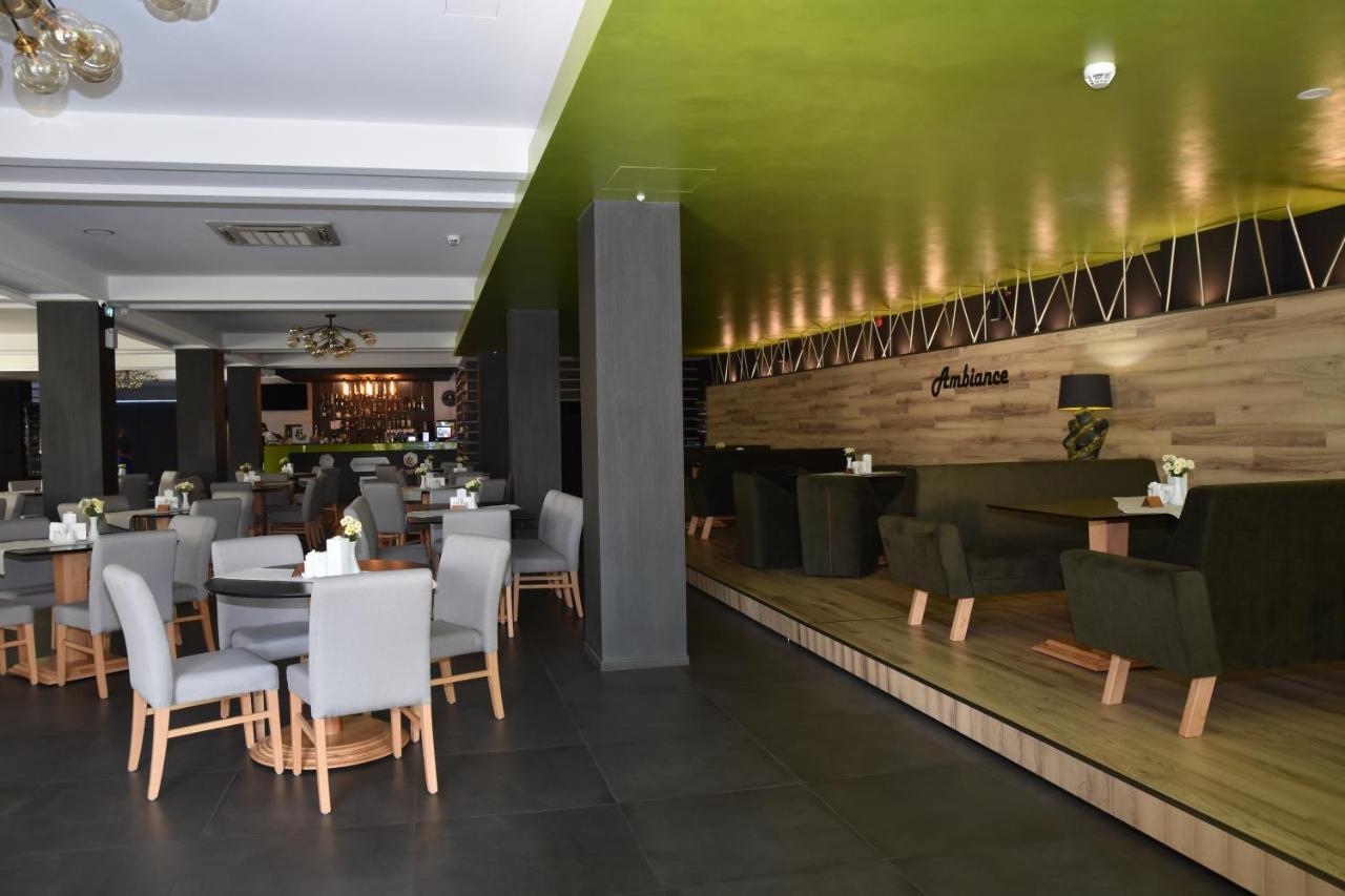Hotel Bulevard Ramnicu Valcea Ngoại thất bức ảnh