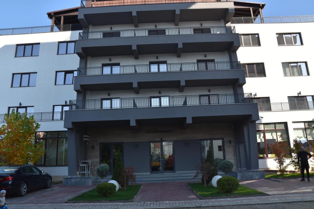 Hotel Bulevard Ramnicu Valcea Ngoại thất bức ảnh